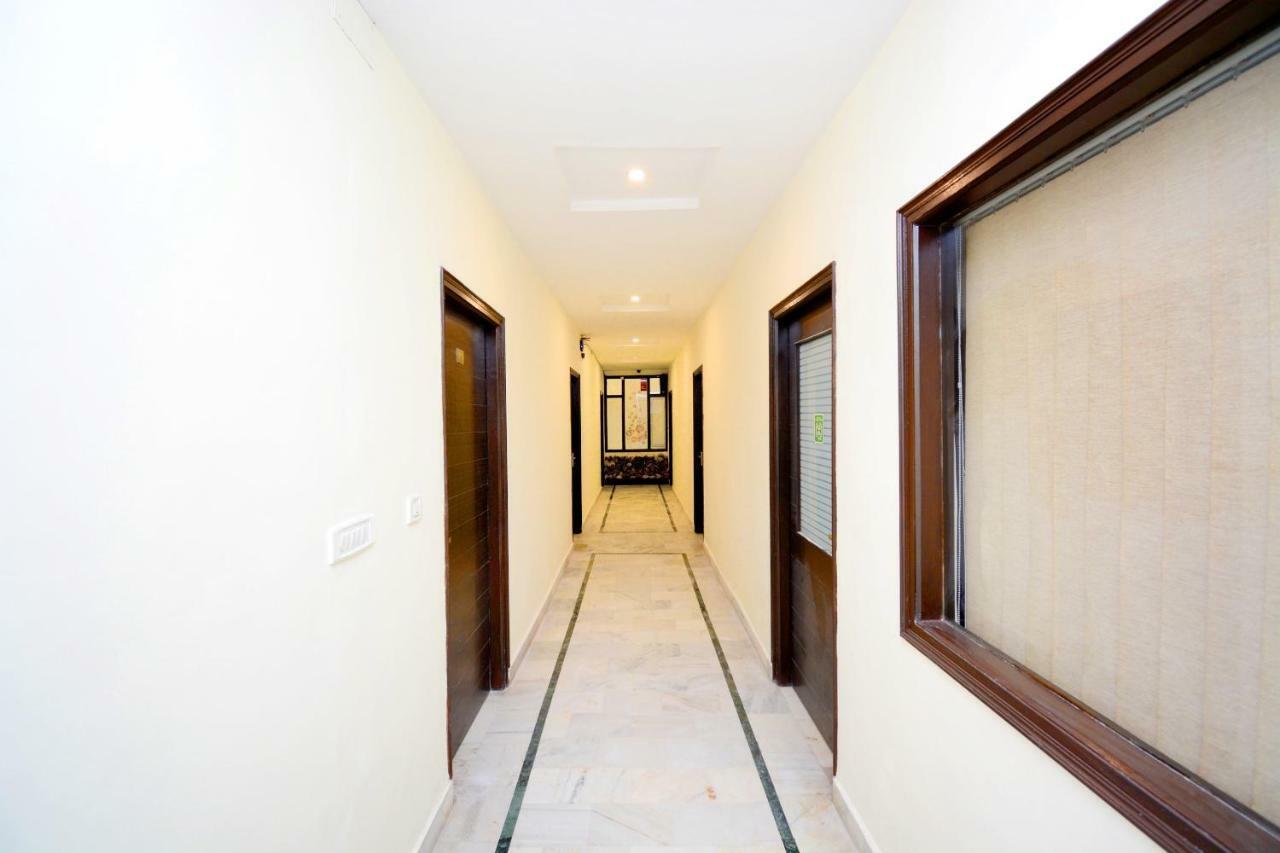 Capital O 4087 Hotel Akaal Residency 암리차르 외부 사진
