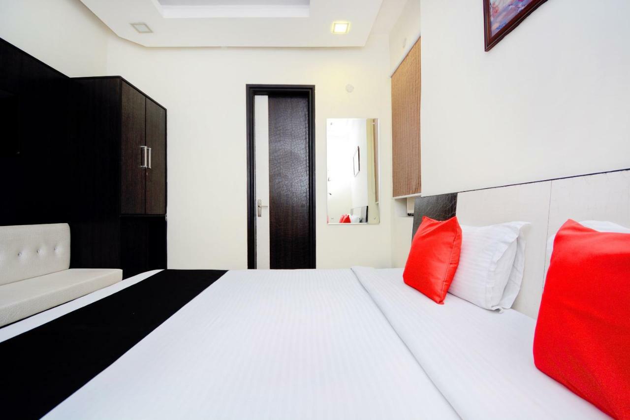Capital O 4087 Hotel Akaal Residency 암리차르 외부 사진