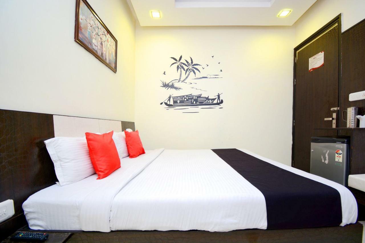 Capital O 4087 Hotel Akaal Residency 암리차르 외부 사진